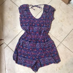 Cute romper!